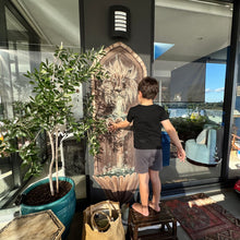 Load image into Gallery viewer, Lion Water Fountain
